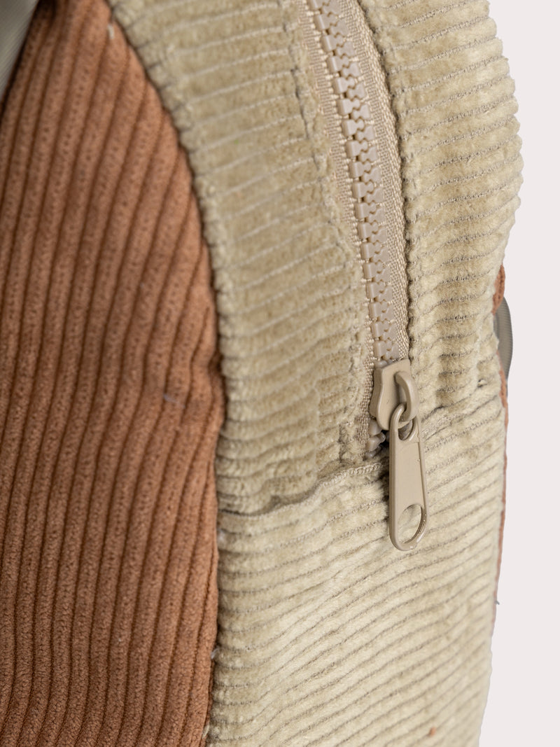 tmp/74793746682/products/db0bb8b8-b11b-4009-928c-697487dd1f2a/25WI10I1BES_I814_137d642cb3-b406-4f1f-b9c5-7d51cef9c2d0.jpg