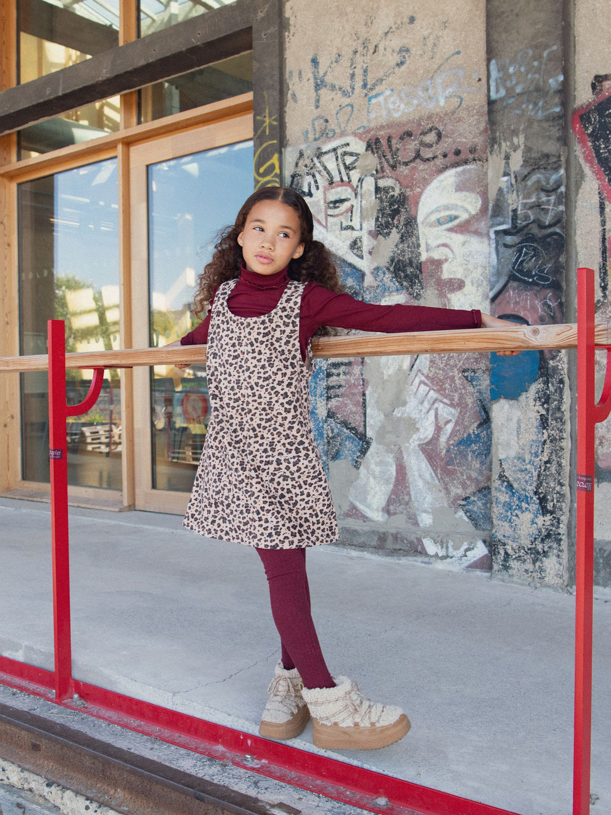 Vestido com estampa de leopardo para meninas