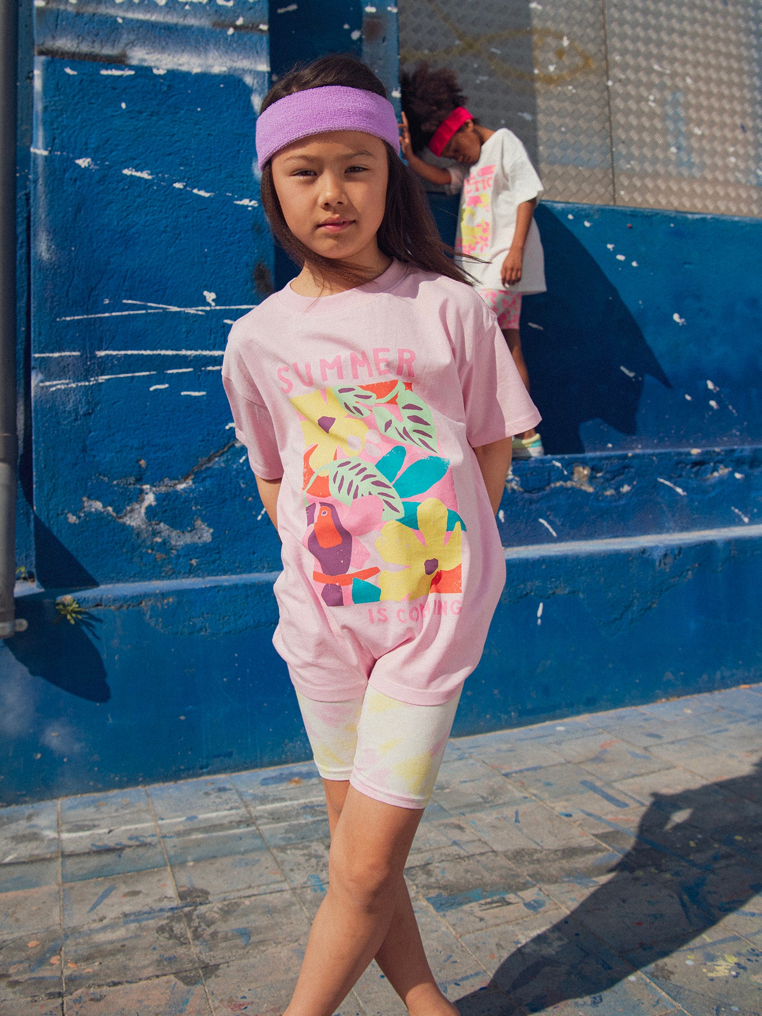 T-shirt oversize rose animation florale pour fille