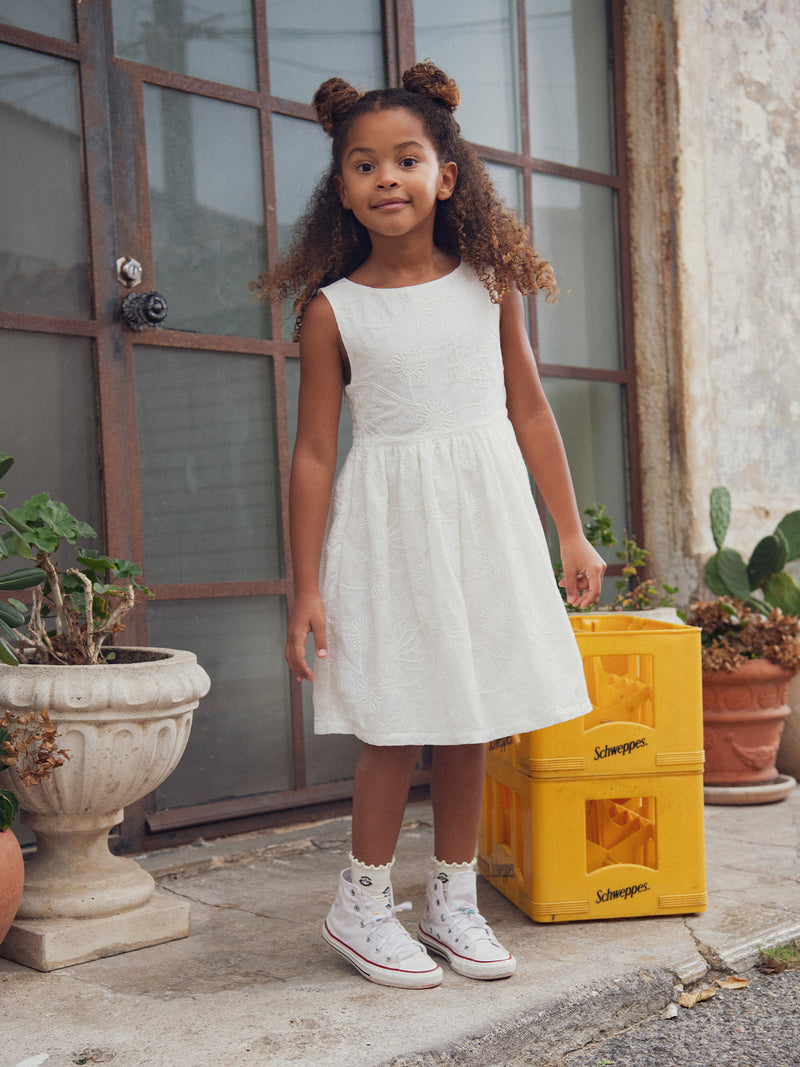 Vestido Ecru com Decote em Coração para Meninas