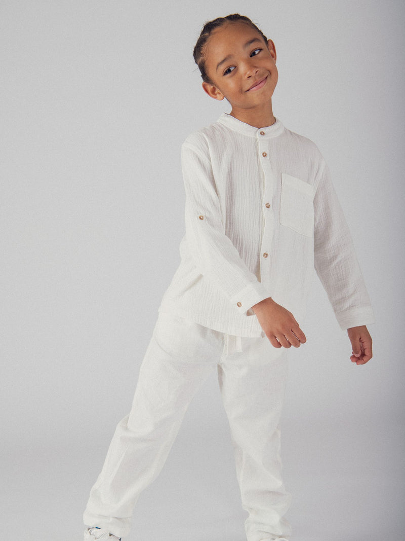 Camisa ecru com bolso para meninos