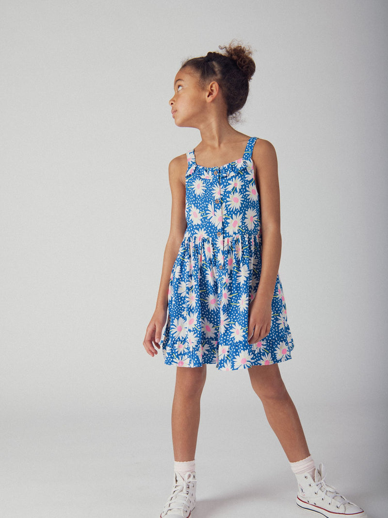 Vestido azul com padrão de flores para meninas