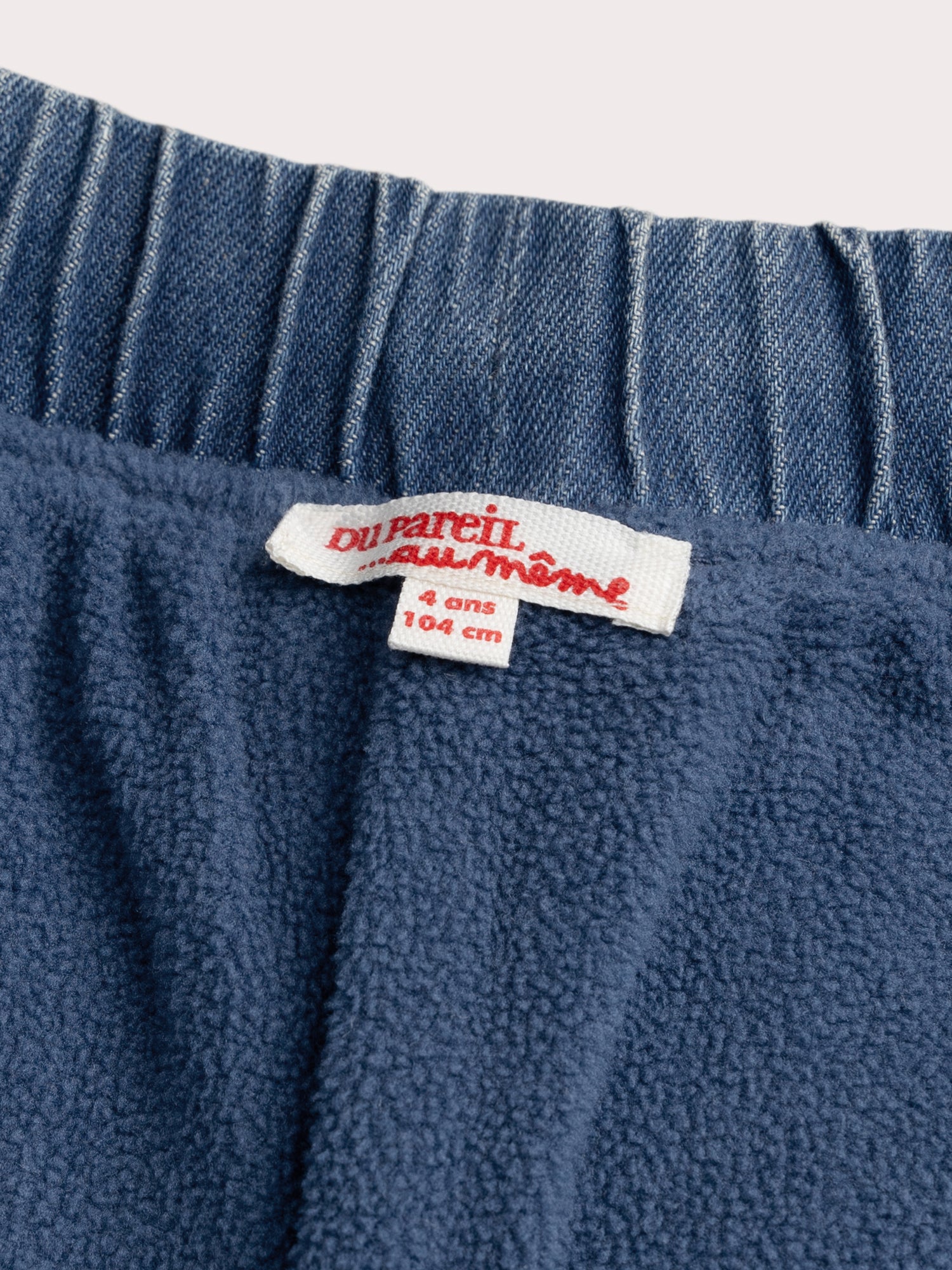 Calças em Denim com Painéis