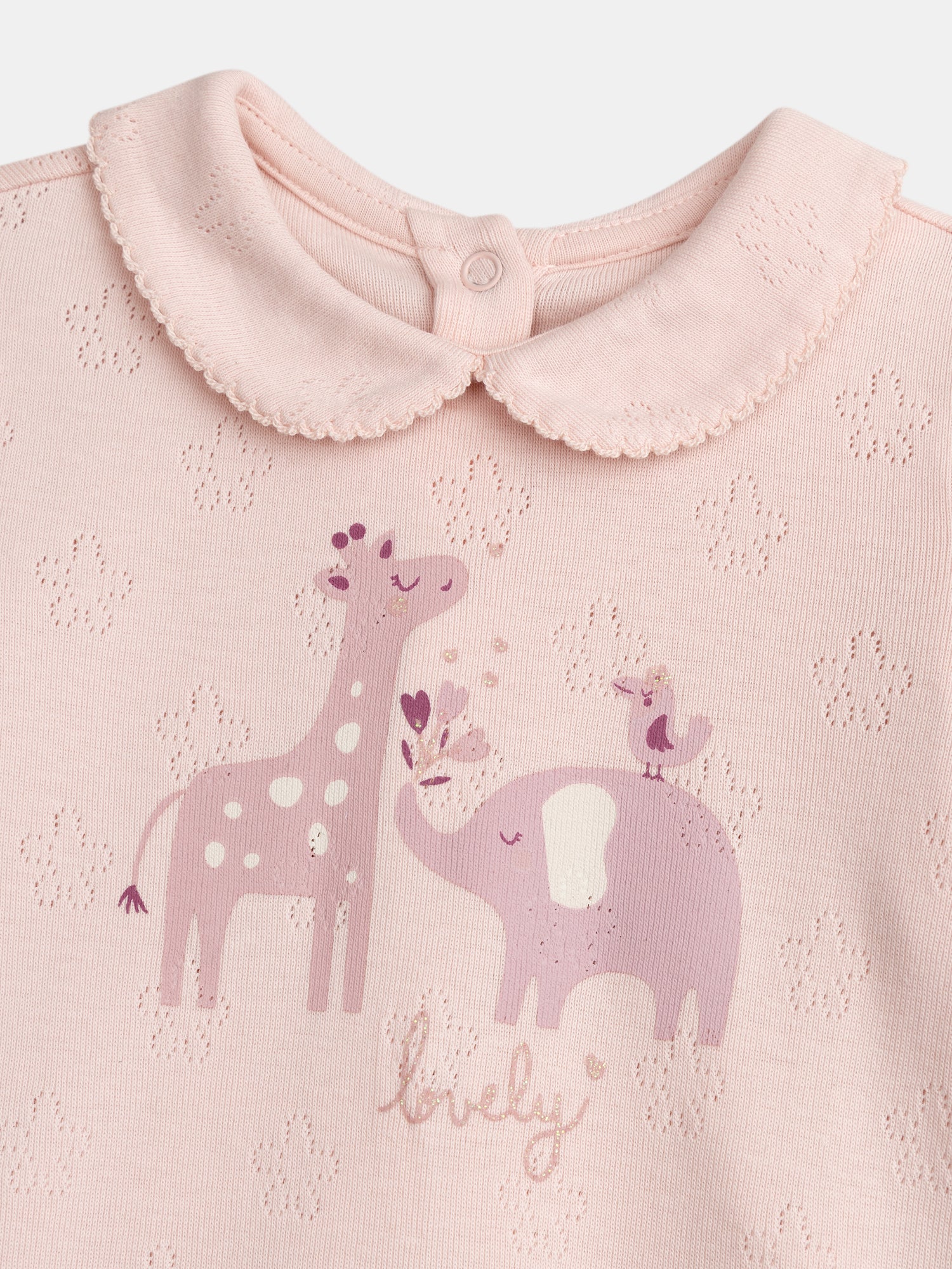 Grenouillère rose à col Claudine avec motif "girafe et éléphant" pour bébé fille
