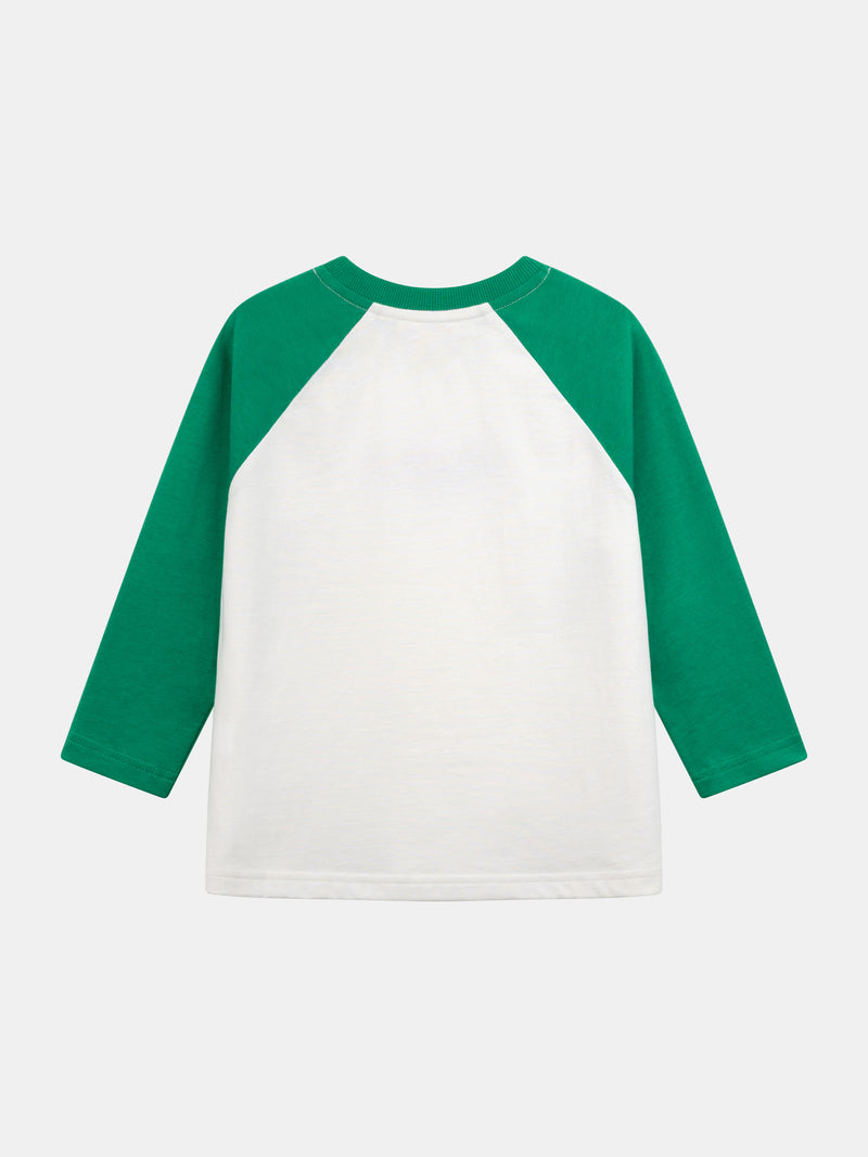 T-shirt creme de mangas longas com mangas verdes e bordado de cabeças de cães para menino
