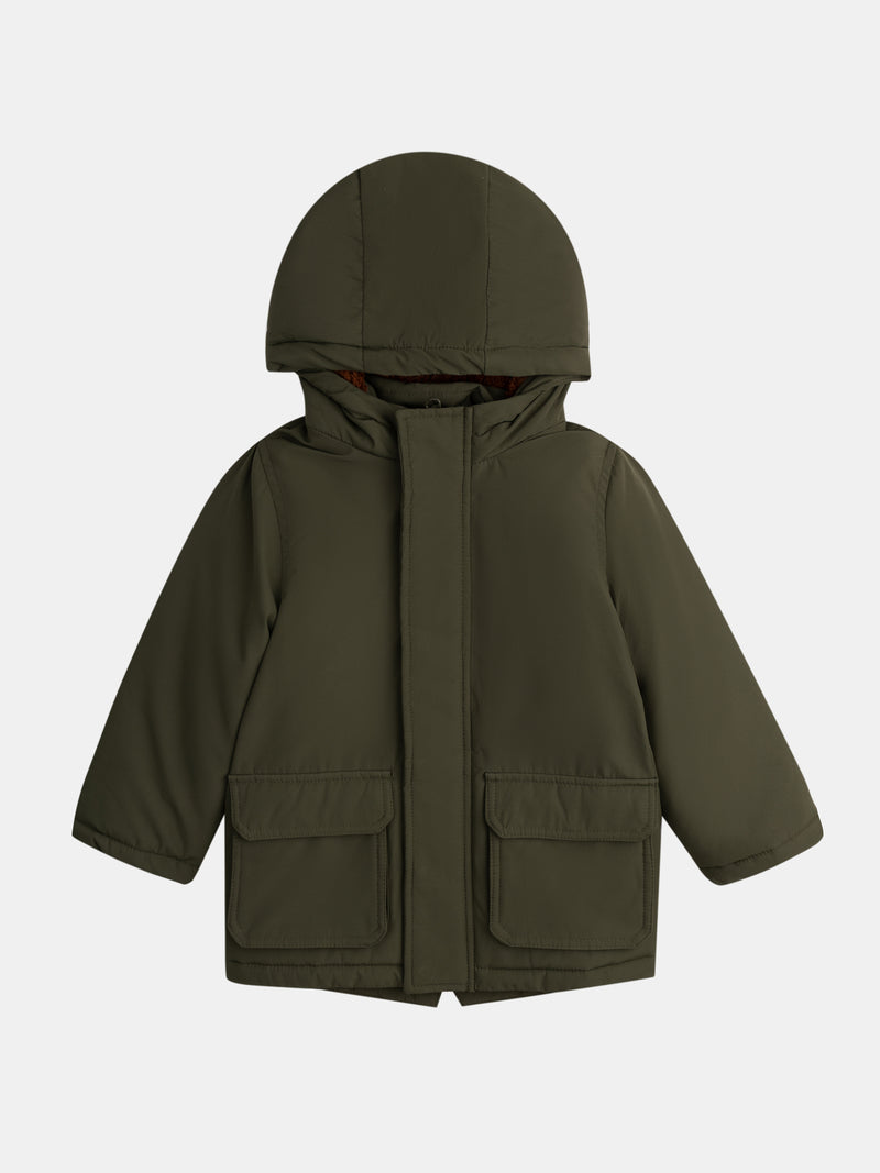 Parka verde forrada em sherpa para meninos