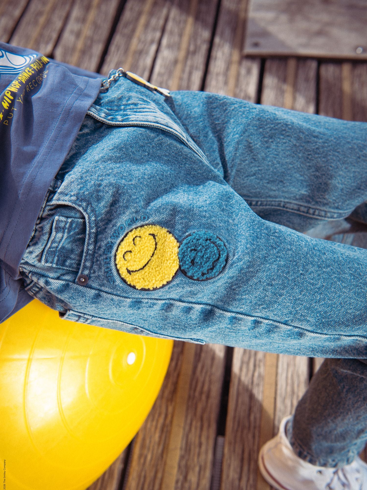 Jean bleu à imprimé et porte-clés SMILEYWORLD pour garçon