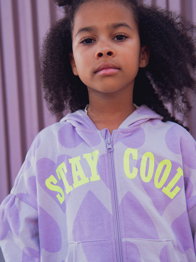 Top de jogging roxo com estampado de coração para meninas