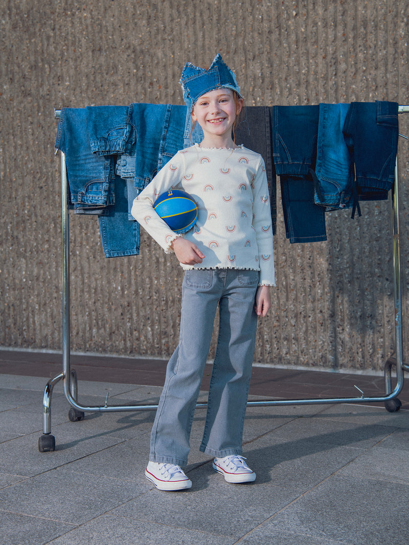Jeans em denim cinza com bolsos para meninas