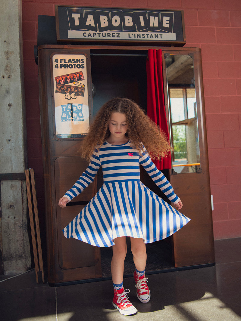 Vestido riscado rosa e azul para meninas