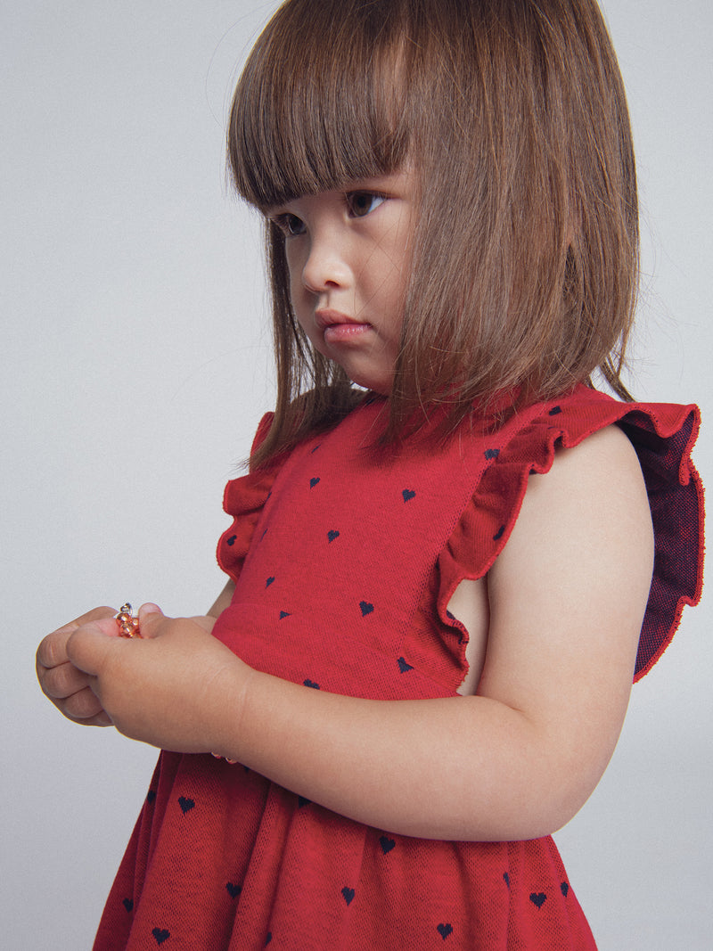 Vestido vermelho em malha com impressão de corações para menina