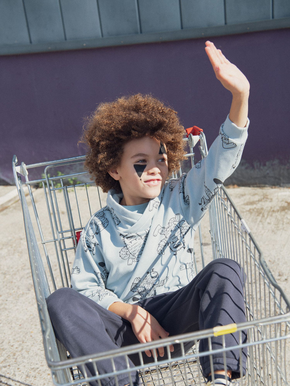 Sweatshirt verde de gola alta com impressão de yeti para rapazes