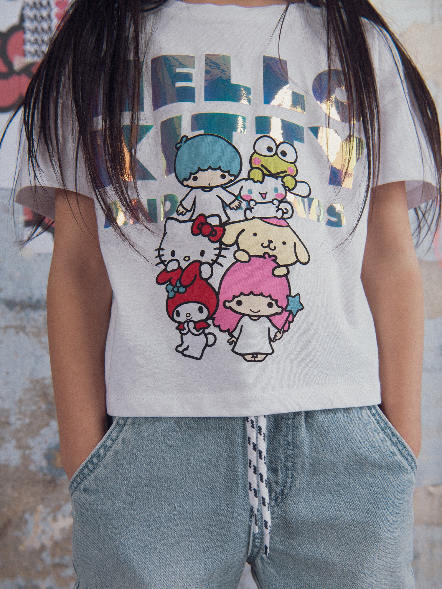 T-shirt blanc Hello Kitty et ses amis