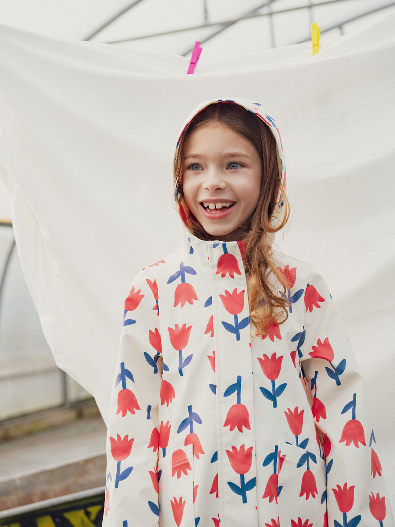 Impermeável ecru com estampado de flores para meninas