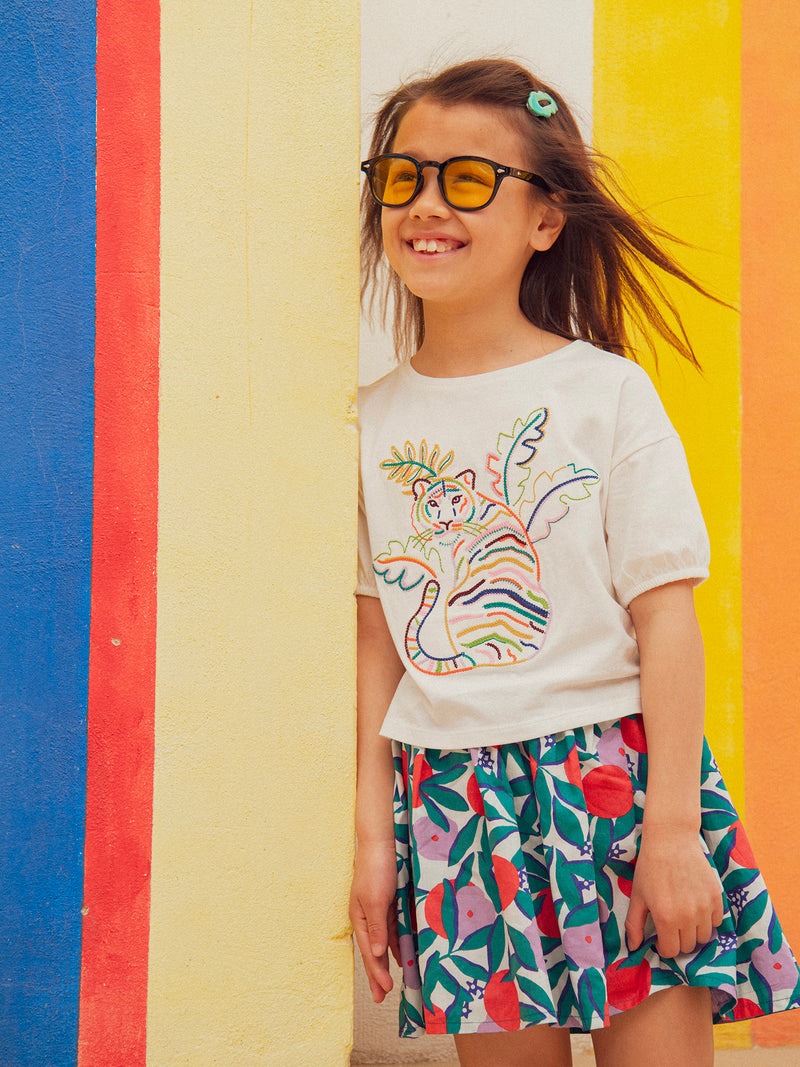 T-shirt ecru com bordado de tigre para meninas