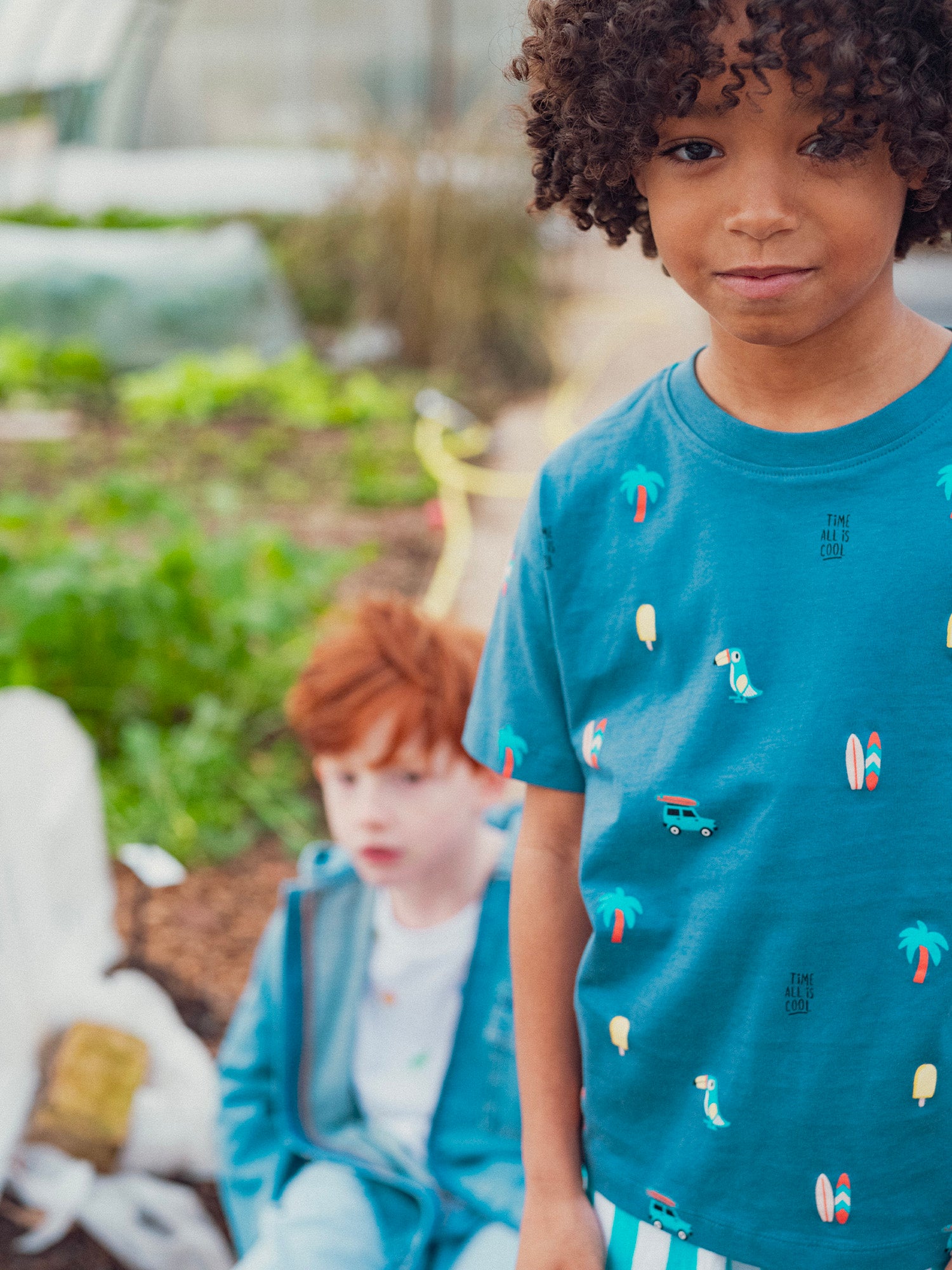 T-shirt bleu imprimé d'été pour garçon