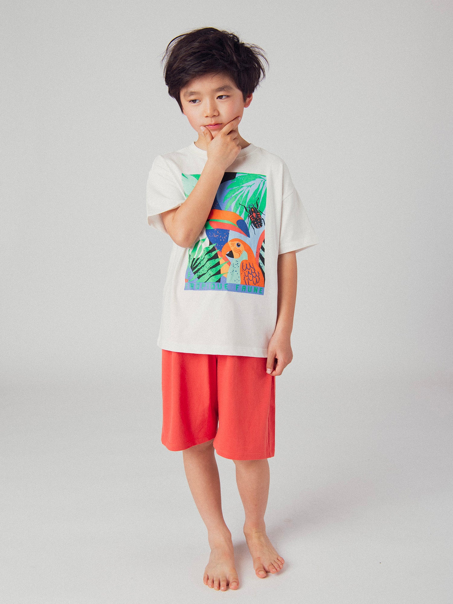 Ensemble t-shirt écru et short rouge avec animation pour garçon