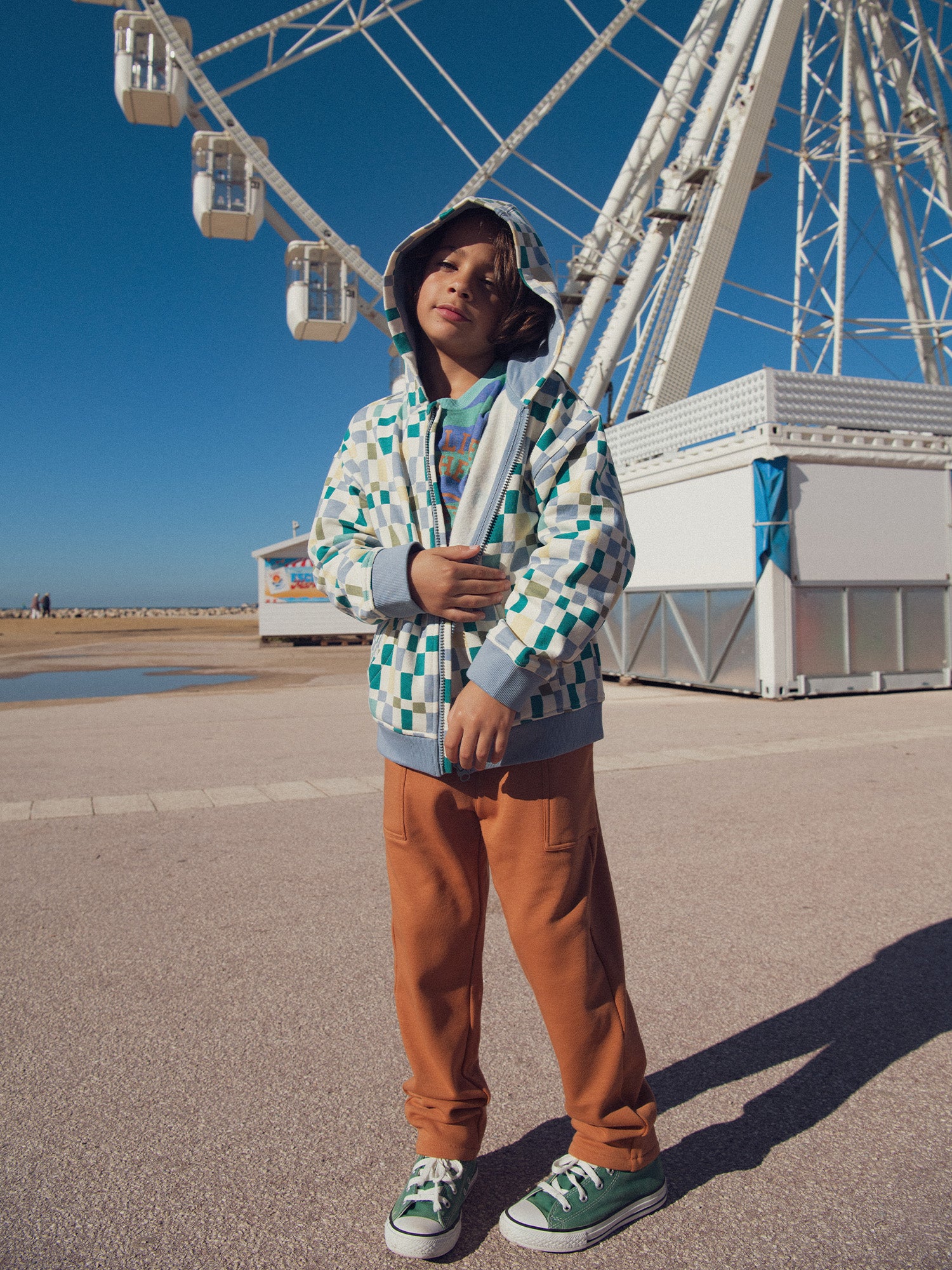 Sweat à capuche imprimé graphique pour garçon