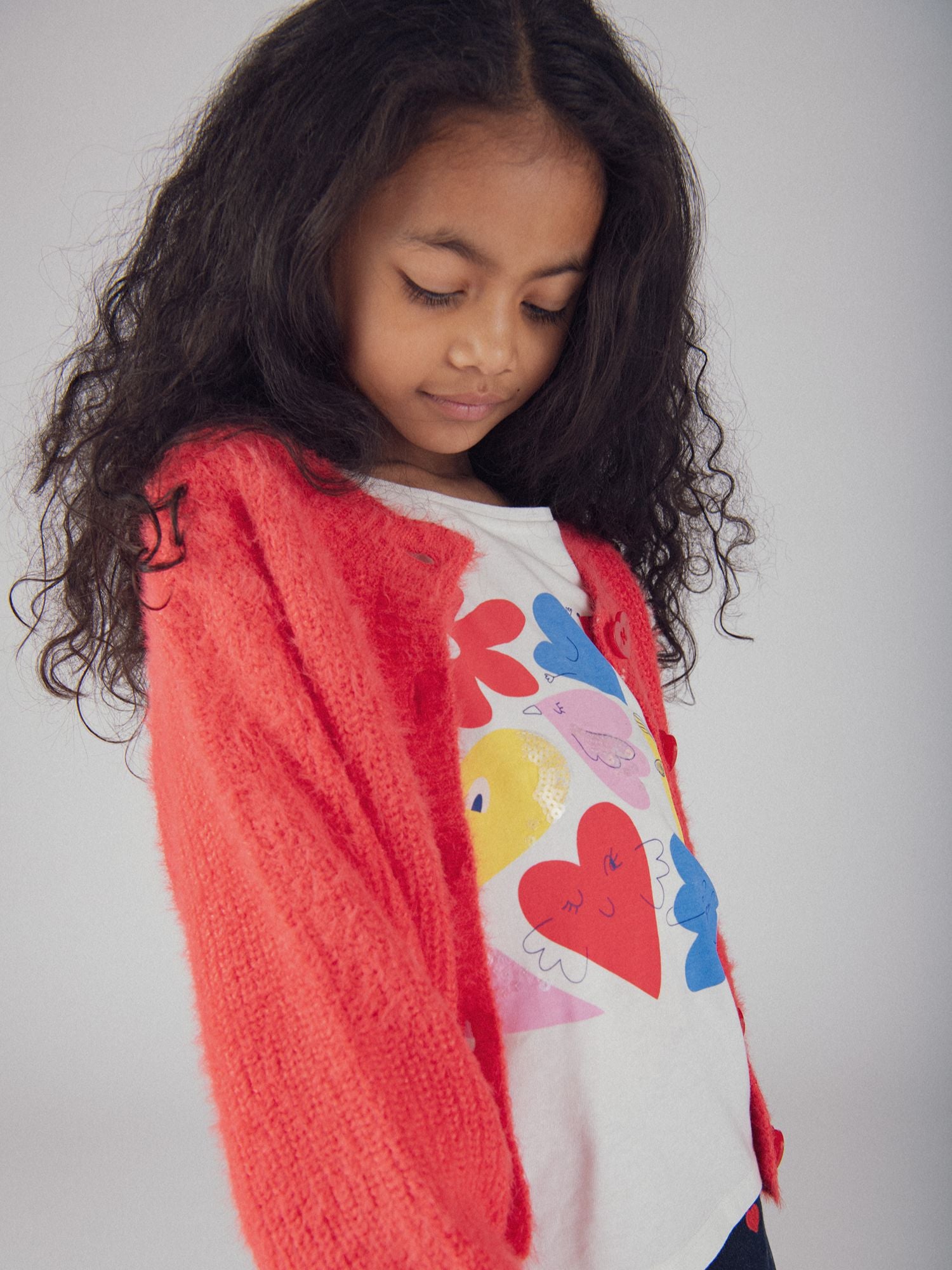 Cardigan rouge boutons cœur pour fille