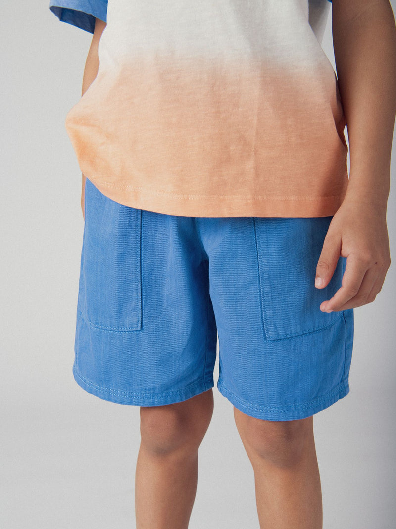 Bermuda azul com bolsos para meninos