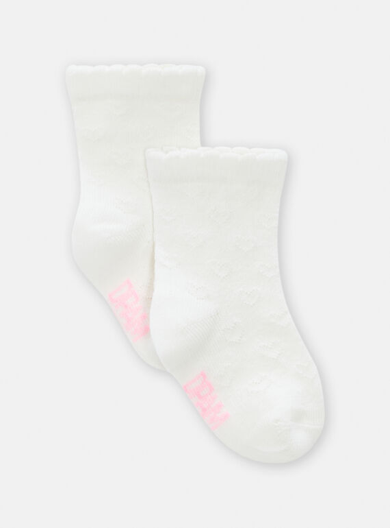 Meias cru com estampado coração em relevo para bebé menina TYIJOSOQ1 / 24SI0981SOQ001